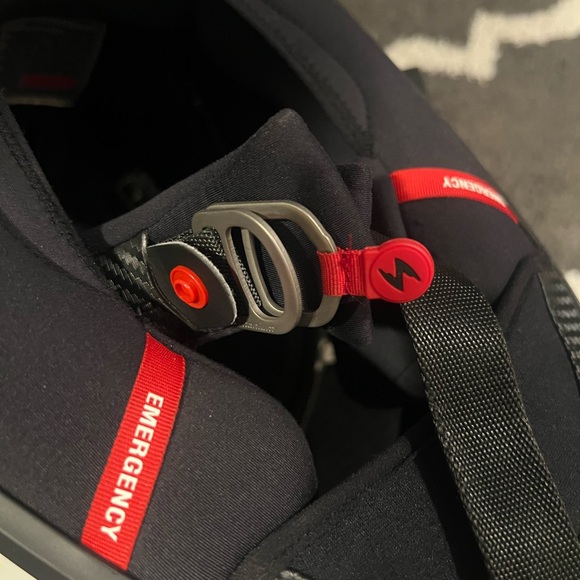 🦂 Scorpion EXO-R1 Air Juice Helmet - Picture 14 of 16